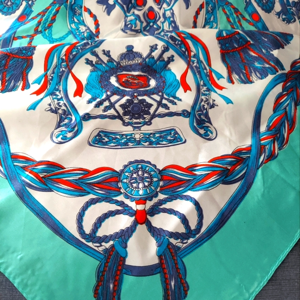 Italian scarf